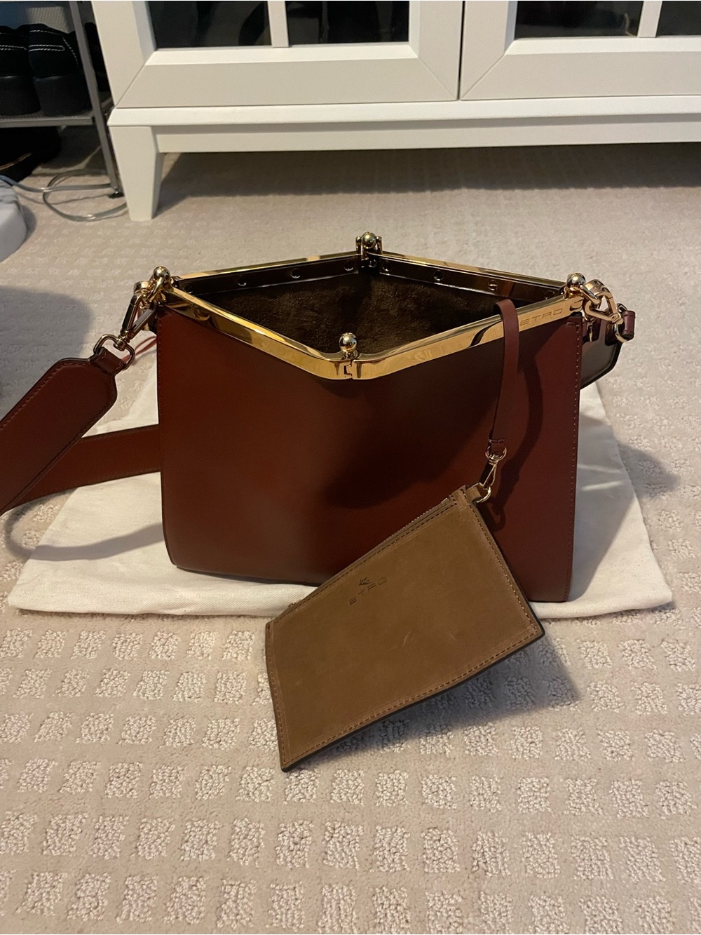 Etro Vela brand new  Medium Brown Leather Top-Handle Bag w Gold Hardware, NWOT - Picture 15 of 16